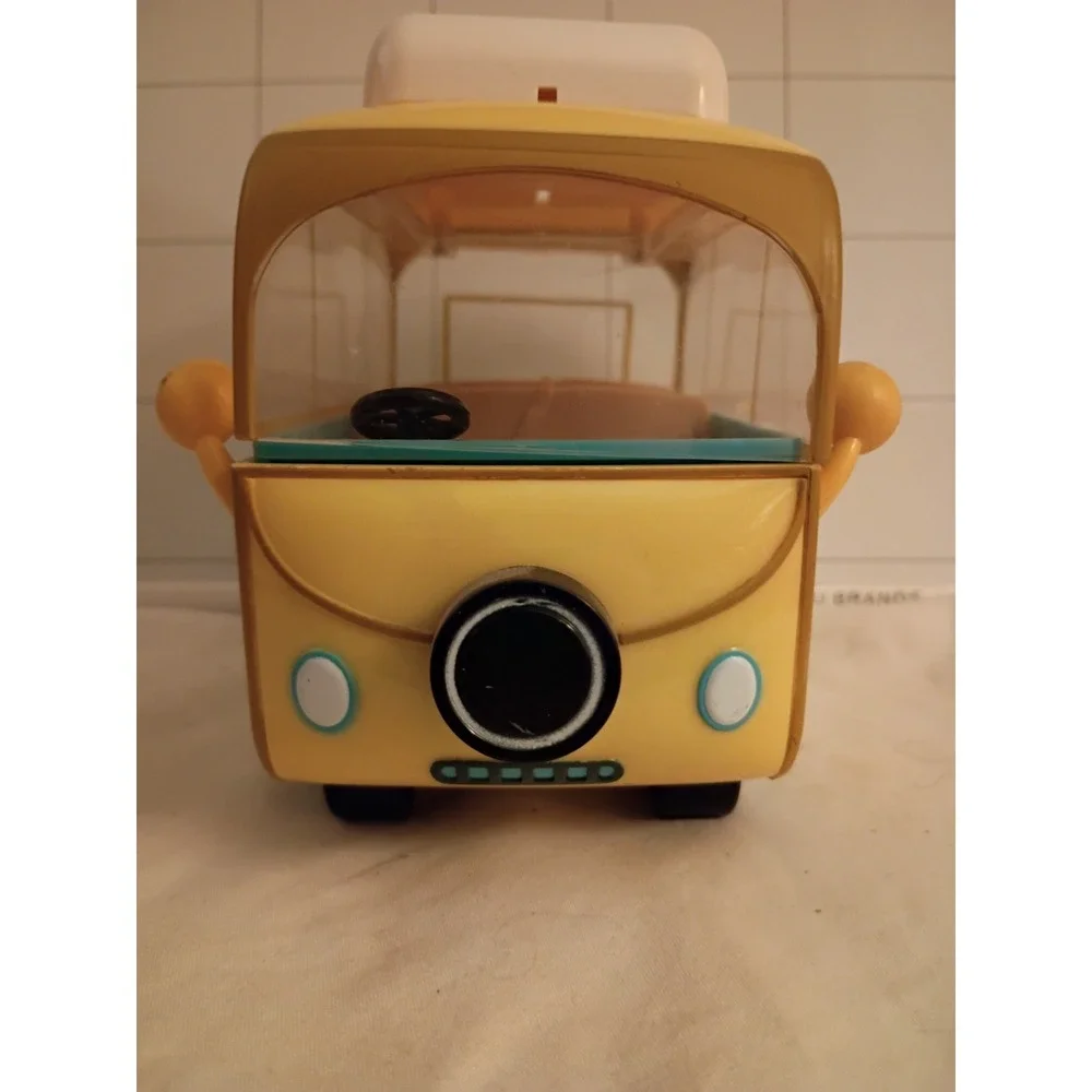 Peppa Pig Yellow Campervan Toy Vehicle Jazwares 95707-03085-CH Rolling Wheels